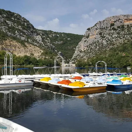 Les Lavandines